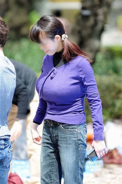 巨乳・巨尻！ぽっちゃり母さん